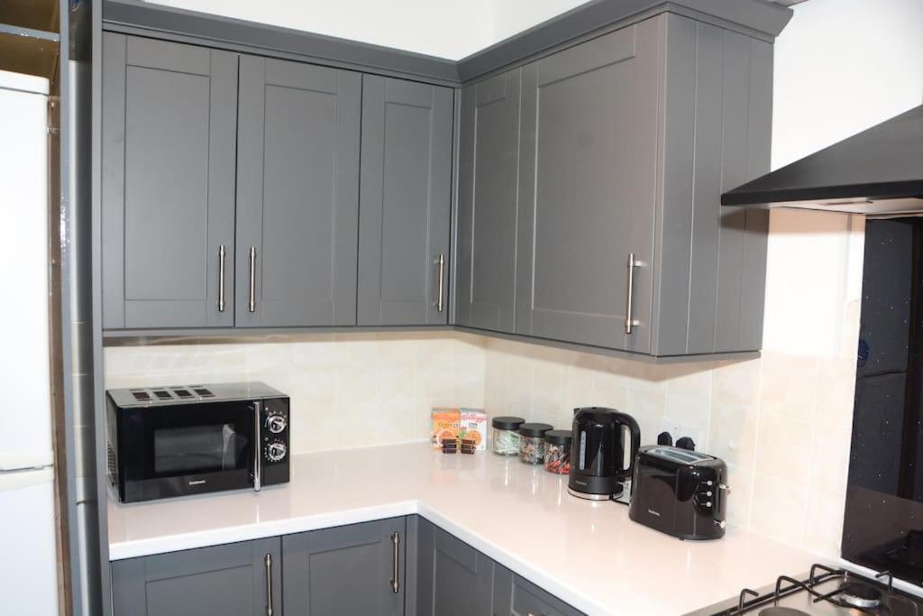 Holiday home 3 Bed House In The Heart Of Palmers Green,